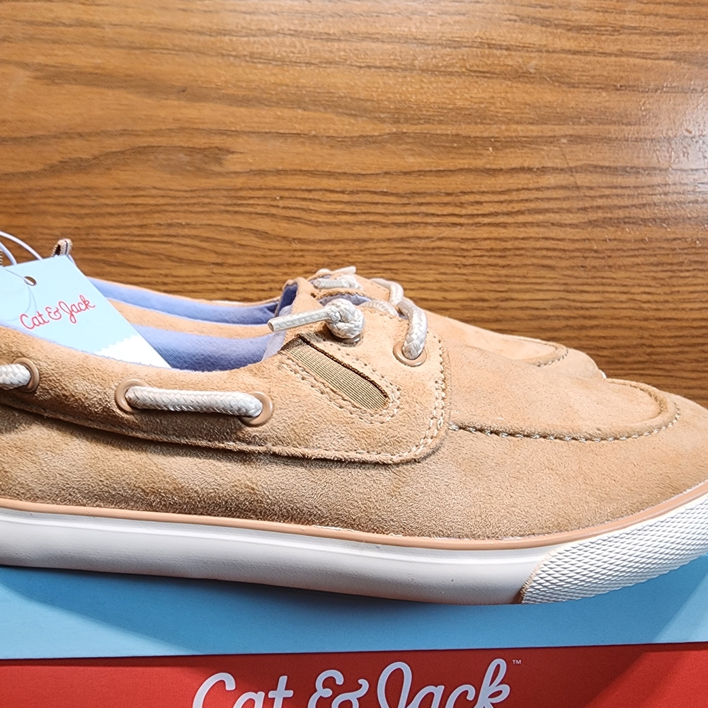 Cat & Jack Tan Boat Shoes Sneakers New In Box.  Kids Size 3